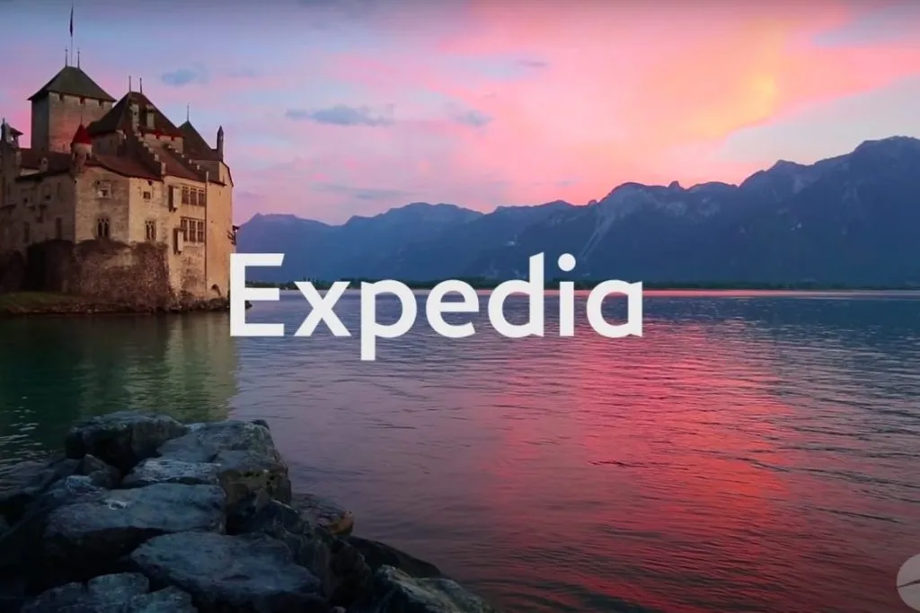 8% off Expedia