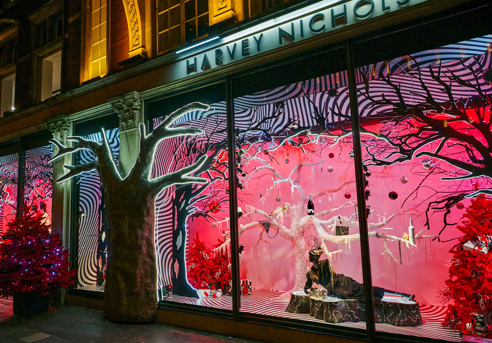 8% off Harvey Nichols