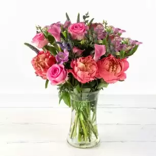 30% off select Peony Bouquets at Appleyard London