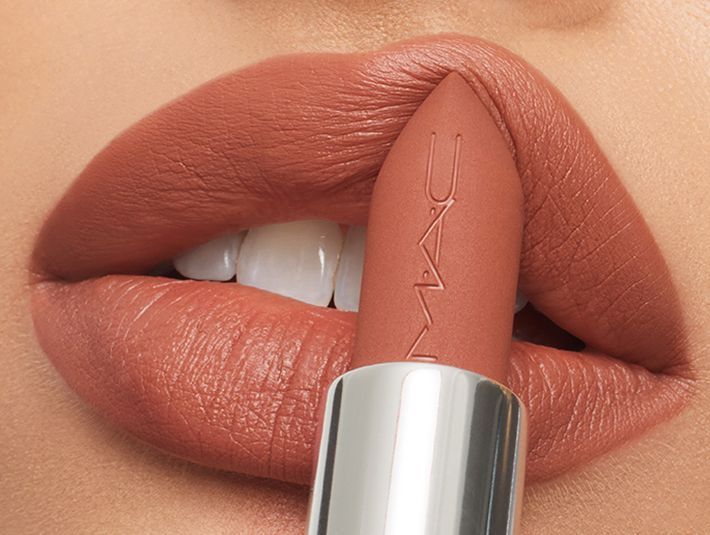 Save up to 25% on MAC lip and eye at Boots